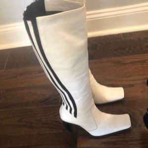 Black & White leather Materia Prima by Goffredo Pantini